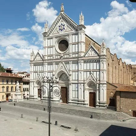 Unyca - Santa Croce Plaza Apartment