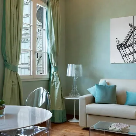 Unyca - Santa Croce Plaza Apartment *